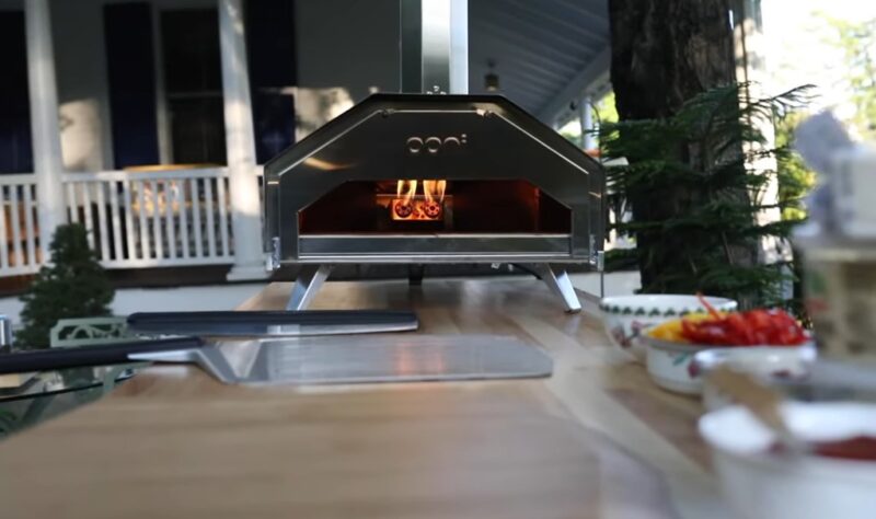 Ooni Pro Multi-fuel Pizza Oven